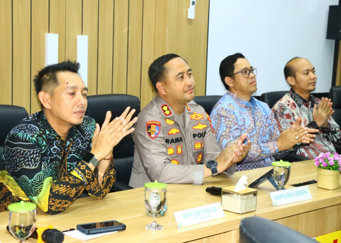    PLN UID Jawa Timur Beri Penghargaan Tertinggi kepada Polres Gresik atas Pengungkapan Kasus Pencurian Kabel