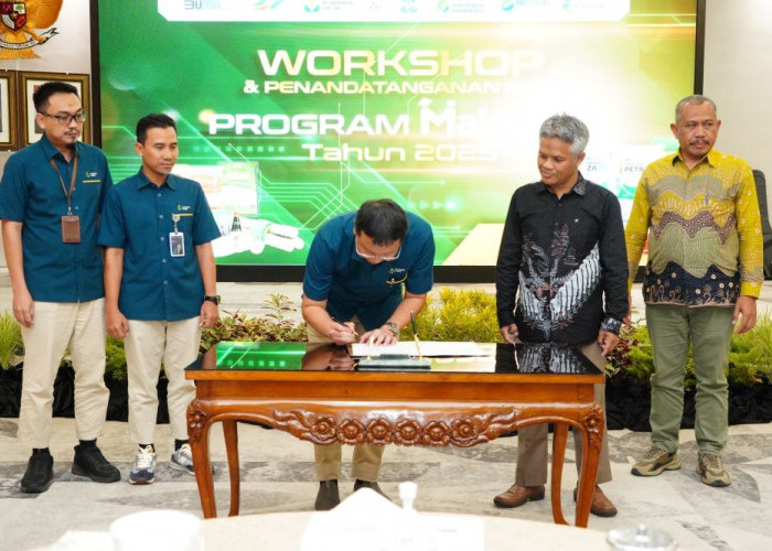 Dukung Swasembada Pangan Nasional, Petrokimia Gresik Teken MOU Perluas Program Makmur 2025