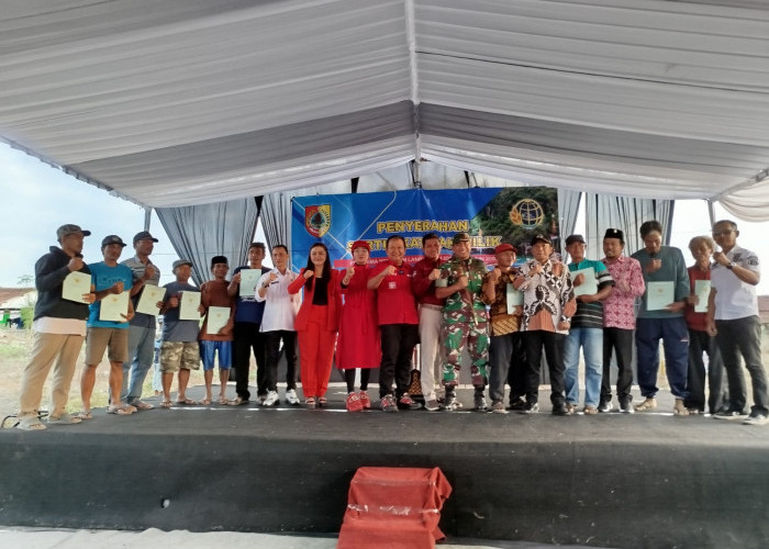 Bupati Hendy dan Kepala Kantah BPN Jember Wujudkan Mimpi Nelayan Puger Memiliki Sertipikat Tanah LC