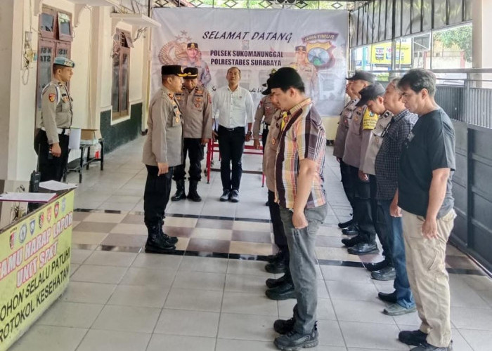 Pastikan Keamanan, Polsek Sukomanunggal Gelar Apel Pengamanan Jelang Kedatangan Kapolri di KSPSI Jatim
