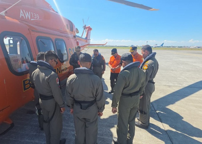 Helikopter Basarnas Sisir Perairan Utara Sumenep Cari Bangkai KM Mutiara Sentosa II