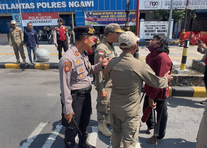 Polres Ngawi Bersama Pemda Tertibkan Gepeng dan Manusia Silver, Delapan Orang Diamankan