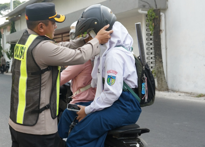Bangun Budaya Tertib Berlalu Lintas, Polres Kediri Rutin Gelar Sapa Pagi