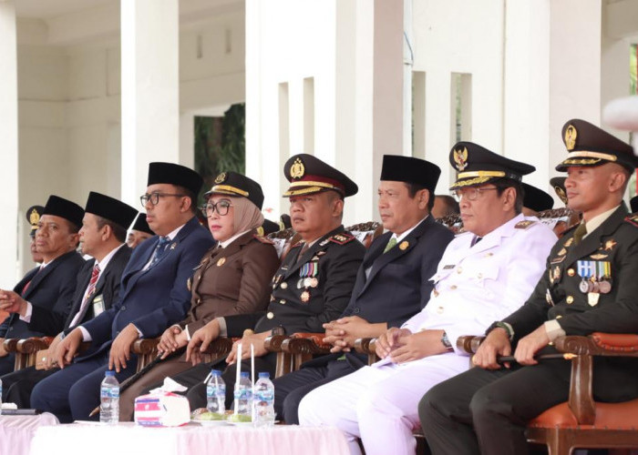 Kapolres Lamongan Hadiri Upacara HUT Ke-78 TNI