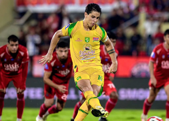 Bruno Moreira Anggap Kekalahan sebagai Motivasi Bangkitkan Mentalitas Persebaya