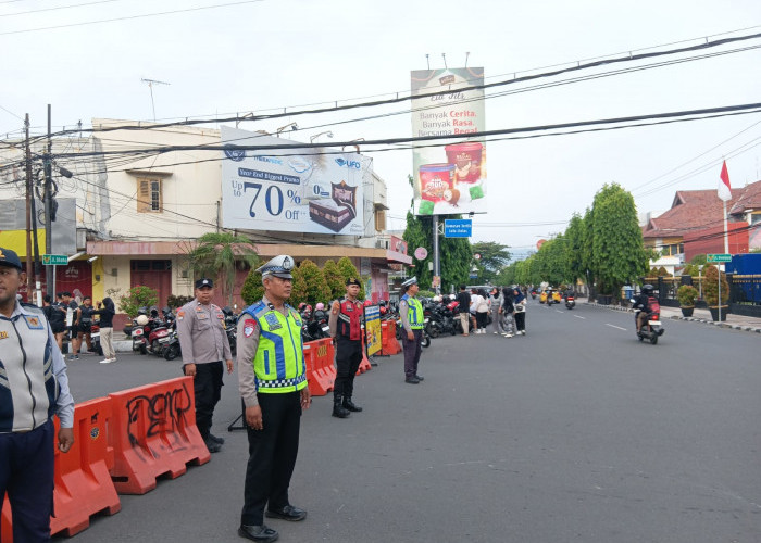 Satlantas Polres Kediri Kota Lakukan Pengamanan CFD dan Layanan Samsat Keliling