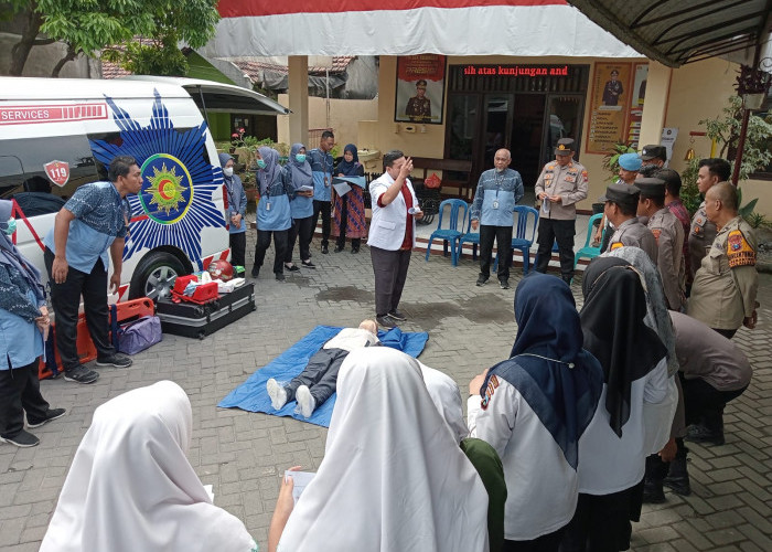 Polisi Dilatih Penanganan Pertama Korban Gawat Darurat