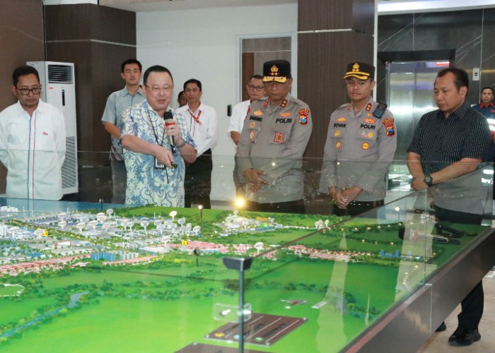 Perkuat Keamanan Investasi, Kapolda Jatim Tinjau Gedung Polri di KEK JIIPE Gresik