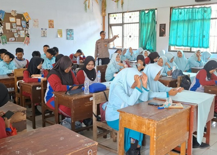 Polres Pasuruan Edukasi Penggunaan AI kepada Pelajar agar Cerdas dan Bertanggung Jawab