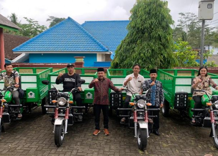 DPRD Kabupaten Malang Jalani Reses, Sudarman Jaring Aspirasi dan Bagikan Motor Roda Tiga