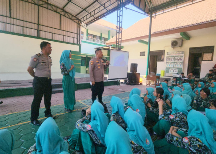 Polsek Gedangan Edukasi Pelajar Tentang Radikalisme, Intoleransi dan Tertib Berlalu Lintas