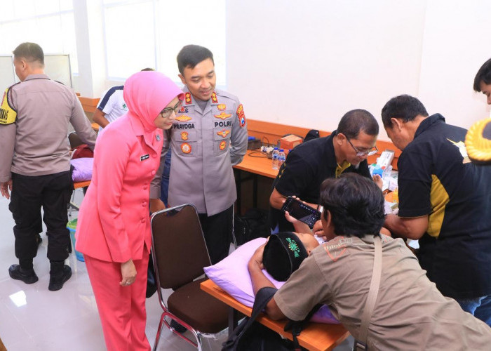 Polres Ngawi Gelar Khitanan Massal Sambut Hari Bhayangkara ke-80, Senyum Bahagia Layani Ratusan Anak