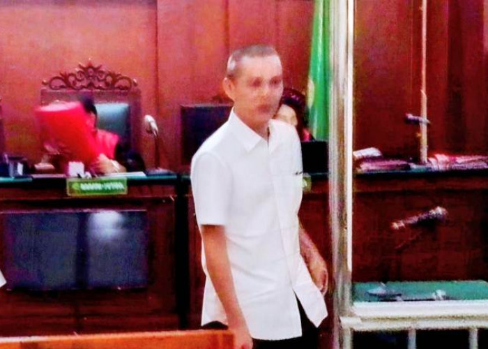 Gelapkan Rp200 Juta Uang PT Tiga Macan, Oknum Sarjana Hukum Diseret ke Meja Hijau