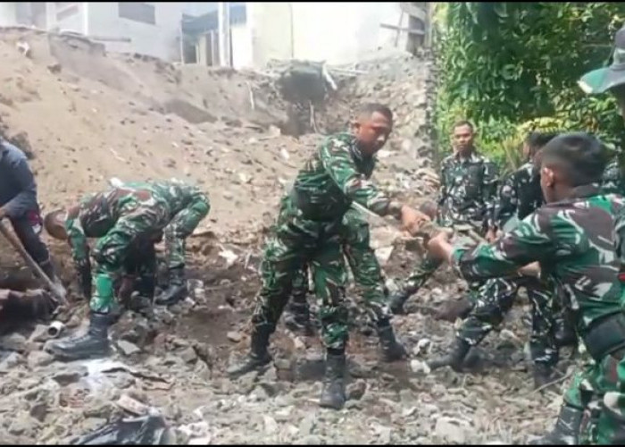 Respons Cepat TNI Tangani Dampak Gempa M 7,6 Sulawesi Utara 