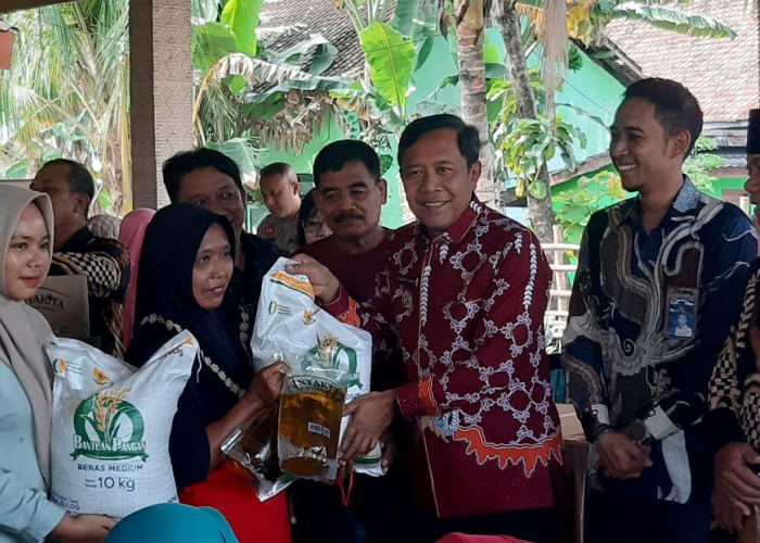 Wabup Ngawi bersama Perum Bulog Kantor Cabang Madiun Launching Penyaluran Bahan Pangan
