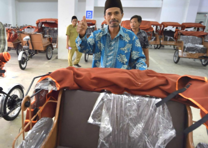 Bantuan 100 Becak Listrik Presiden Diproritaskan Buat Lansia dan Penghasilan Rendah