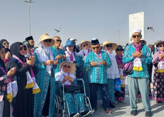 Selami Sejarah Islam, Jemaah Umrah Bakkah Travel Telusuri Jejak Rasulullah di Madinah