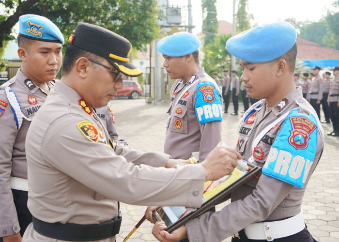 Polres Probolinggo Kota Gelar Upacara PTDH pada Bripka DW