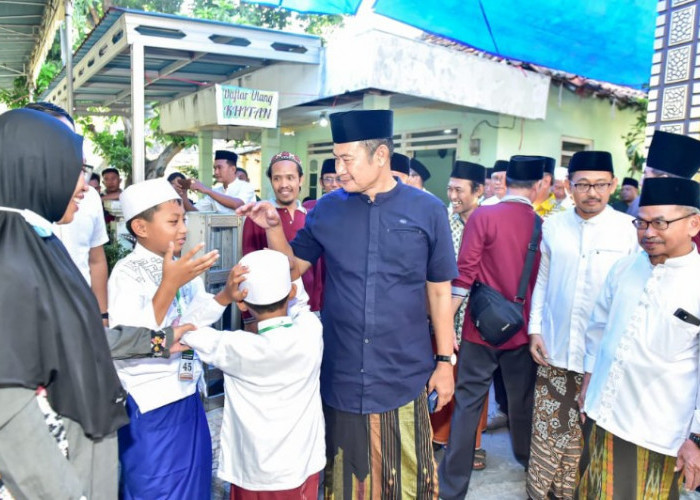 Bupati Yes Hadiri Khitanan Massal Tahunan Oleh Masyarakat Kranggan Lamongan
