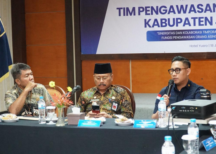 Perkuat Pengawasan Orang Asing Timpora Jombang Gelar Rakor Lintas Instansi di Hotel Yusro