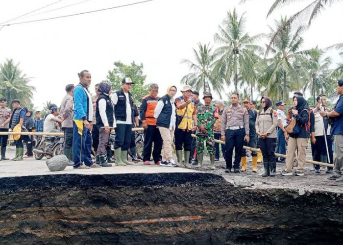 Pemkab Lumajang Prioritaskan Keselamatan Warga dan Lahan Pertanian Pasca Tanggul Sungai Regoyo Jebol