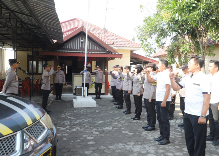 Kapolres Kediri Tekankan Empat Pilar Berbudaya di Apel Pagi Polsek Kunjang