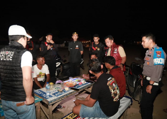 Satresnarkoba Polres Jember Gelar Operasi Senyap, Gerebek Sarang Narkoba di Curahtakir Tempurejo