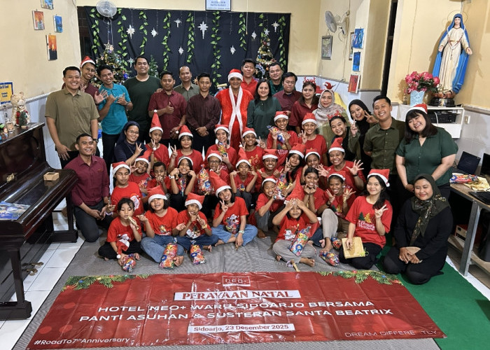 Semarak Natal, Hotel Neo+ Waru Sidoarjo Berbagi Keceriaan di Panti Asuhan