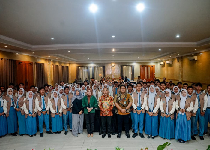 Cetak Pelajar Kritis Siap Pegang Pimpinan Indonesia Emas 2045, Squad Dewan 2026 Trawas Mojokerto Digelar