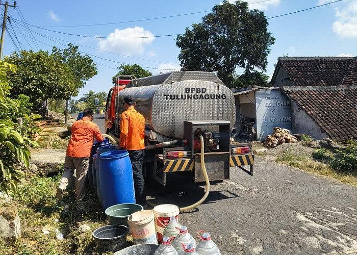 BPBD Tulungagung Salurkan 17 Tandon Air ke Sembilan Desa Rawan Kekeringan