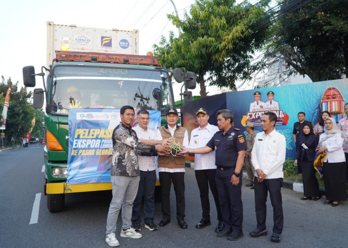 Lamongan EXPOrtiva 2026 Targetkan Pasar Global, Bupati Yuhronur Efendi Lepas Lima Kontainer Ekspor