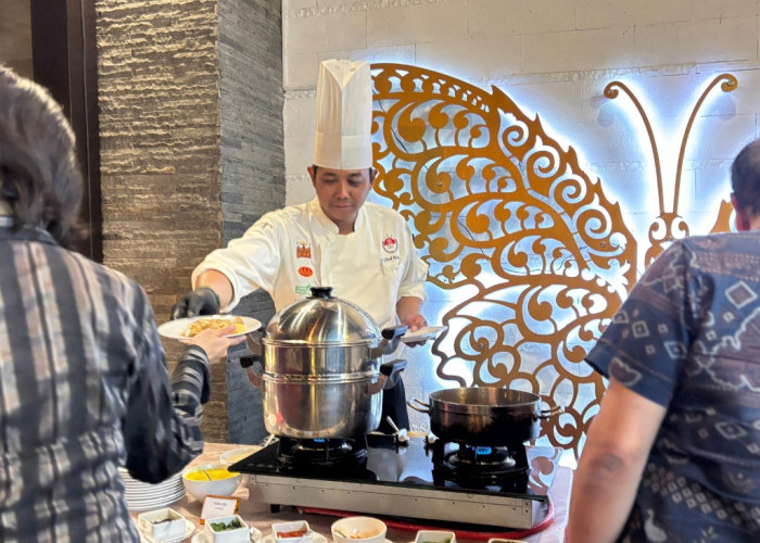 11 Tahun Melayani, Best Western de Papilio Surabaya Manjakan Tamu dengan Kuliner Baru dan Aksi Sosial