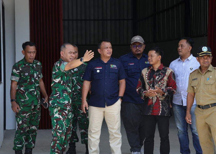 Dandim 0812 Lamongan Dampingi Wadirut PT Agrinas Pangan Nusantara Tinjau Kesiapan KDKMP di Tiga Lokasi