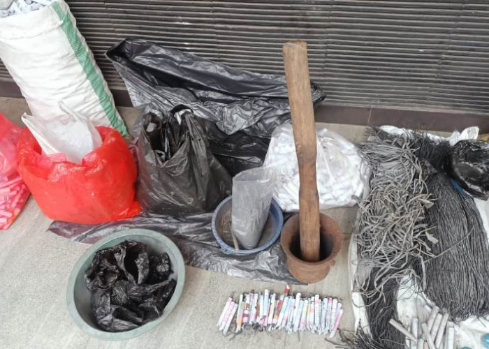 Raup Untung dari Rakit Petasan, Pemuda Wonokerto Pasuruan Diringkus