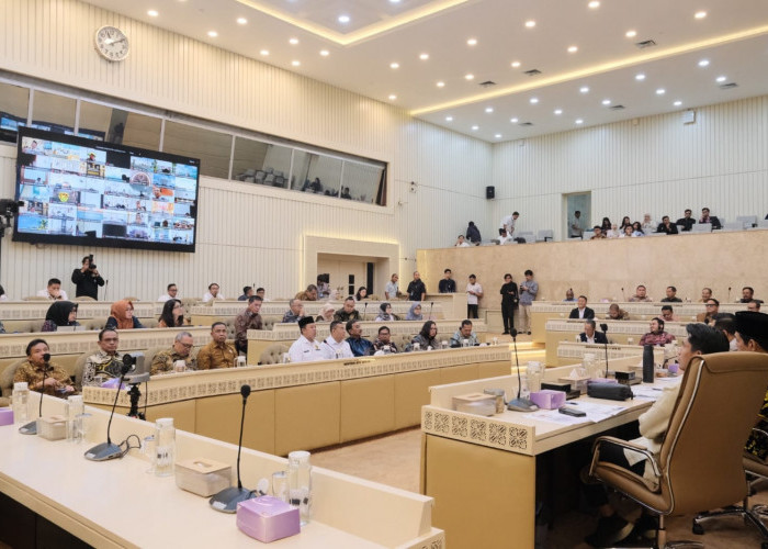 RDP dengan Komisi II DPR RI, Menteri Nusron Paparkan Progres Pendaftaran Tanah Capai 98 Persen 