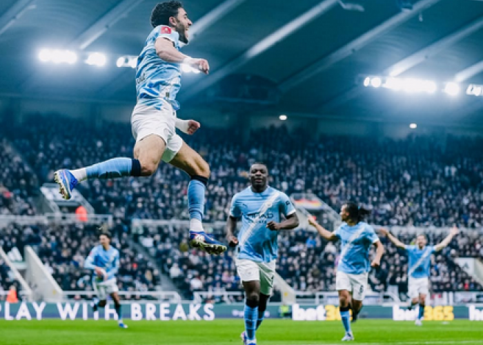 Guardiola Ngamuk Lagi! Manajer Man City Siap Terima Skors Dua Laga Usai Protes Keras ke Wasit