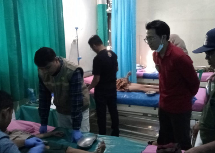 Isi Libur Sekolah, Klinik Siti Fatimah Muhammadiyah Pare Gelar Khitanan Massal dan Pengobatan Gratis
