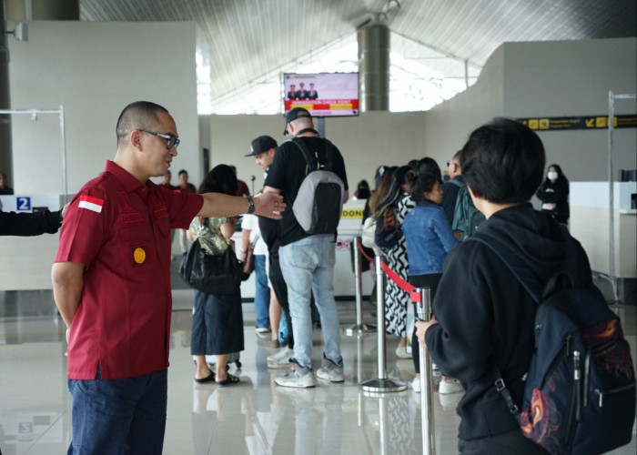 Libur Panjang, Kakanwil Sulut Tinjau Penerbangan Internasional di Bandara Sam Ratulangi
