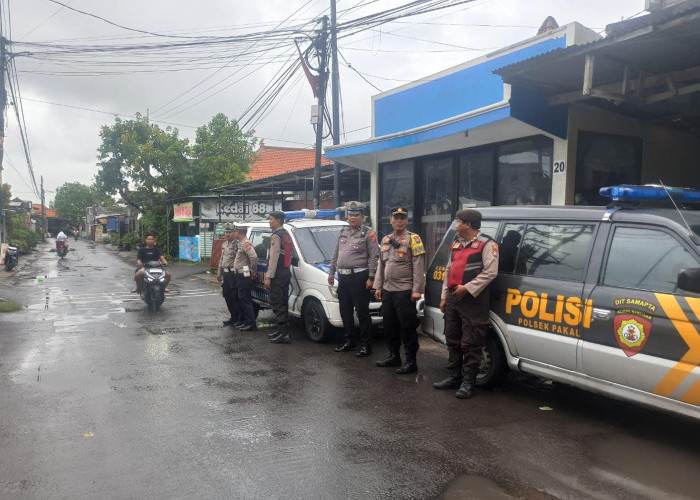 Patroli Rutin, Kapolsek Pakal Jamin Keamanan Permukiman Warga Rejosari