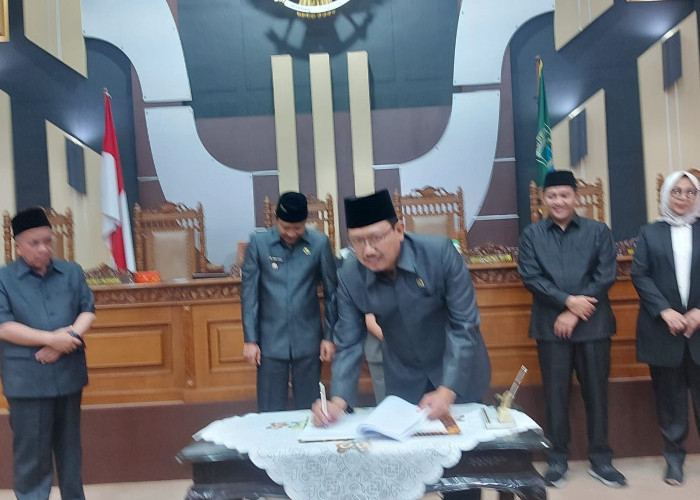 DPRD Kabupaten Pasuruan Setujui Raperda P-APBD Tahun 2023 Menjadi Perda