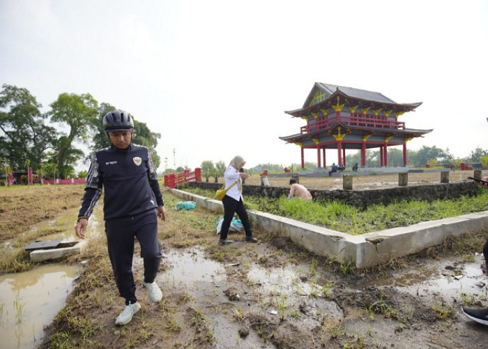 Gowes Sambil Sidak, Plt Wali Kota Madiun Sorot Kebersihan Fasilitas Umum dan Penataan PKL