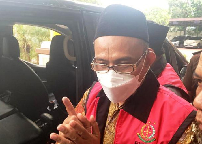 Kejari Gresik Tahan 3 Petinggi Ponpes Ushulul Hikmah Al Ibrahimi, Tersangka Korupsi Dana Hibah Rp 400 Juta