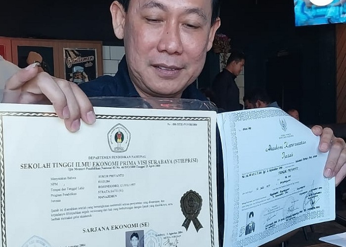 Jaga Marwah Keluarga Besar, Sukur Priyanto Tunjukkan Legalitas Ijazah S1