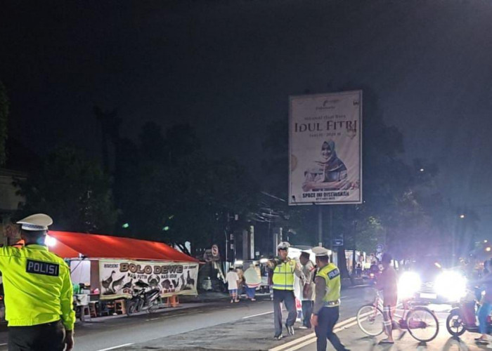 Ciptakan Rasa Aman dan Nyaman Beribadah di Bulan Ramadan, Polres Ngawi Laksanakan Pengamanan di Masjid 