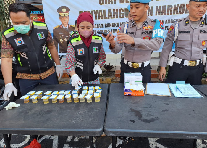 Propam Polda Jatim Dadakan Gerebek Polres Jember, Telusuri Jejak Narkoba dan Judi Online di HP Anggota