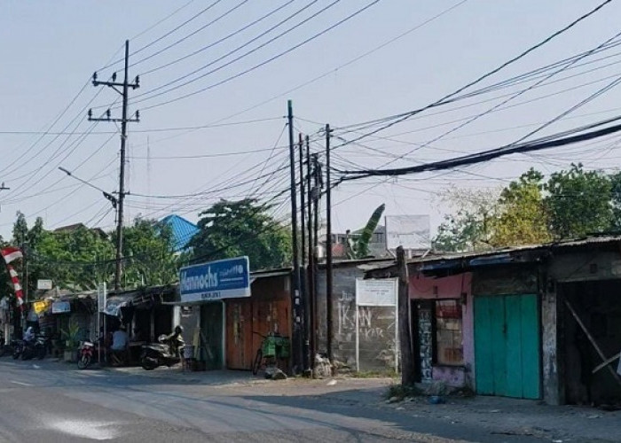 Pedagang Jalan Darmo Indah Resah Terancam Digusur, Relokasi Dinilai Tak Adil