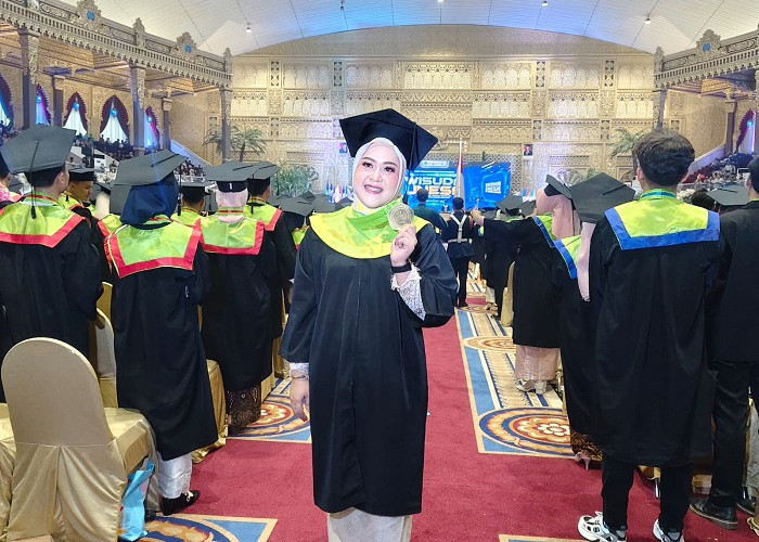 Mahasiswi Thailand Sempat Takut Ilmu Hitam di Indonesia, Fameela Lateh Justru Jatuh Hati pada Unesa