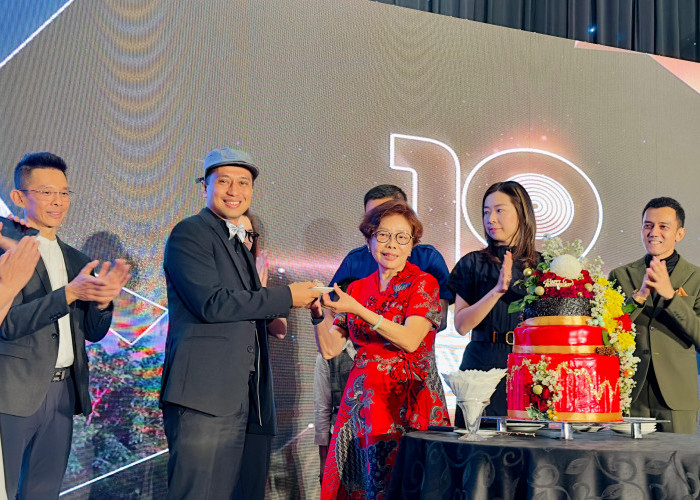 Mercure Surabaya Grand Mirama Rayakan Puncak Hari Jadi ke-19 Lewat 'The Symphony of Nineteen'