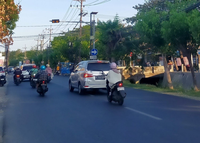 Jalan Wiyung Diaspal dan Dipasang CCSP, Pengendara Diimbau Cari Jalan Alternatif