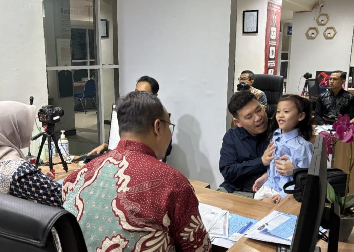 Inovasi Pelayanan Publik, Imigrasi Tanjung Perak Hadirkan Paspor Merdeka untuk Masyarakat